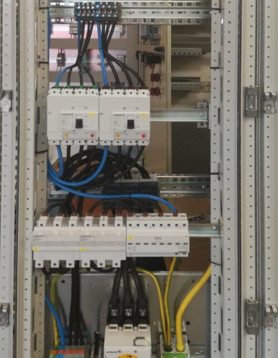 Iskola 1